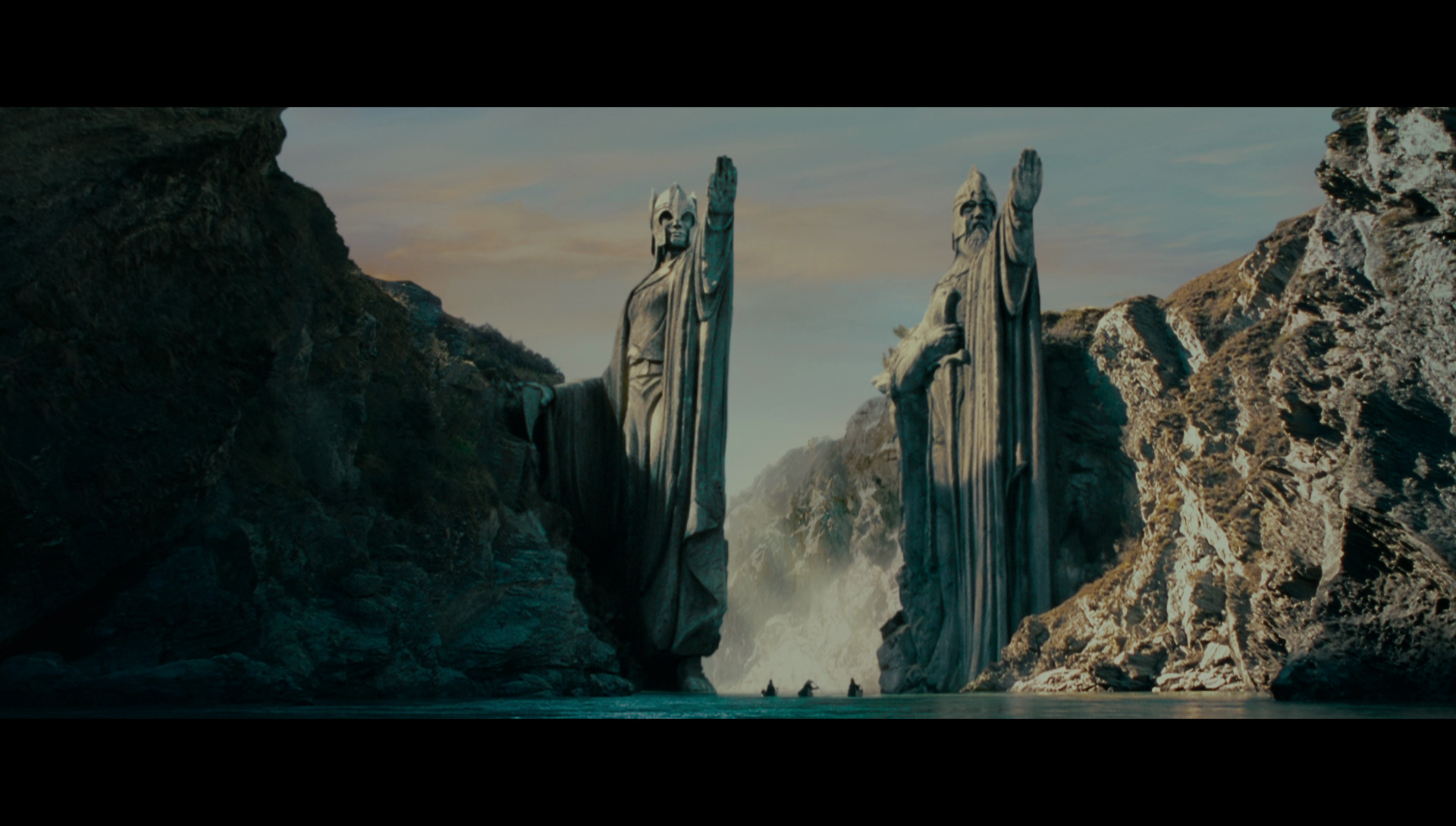 Nom : LOTR-Communaut-Argonath-face.jpg
Affichages : 260
Taille : 532,5 Ko